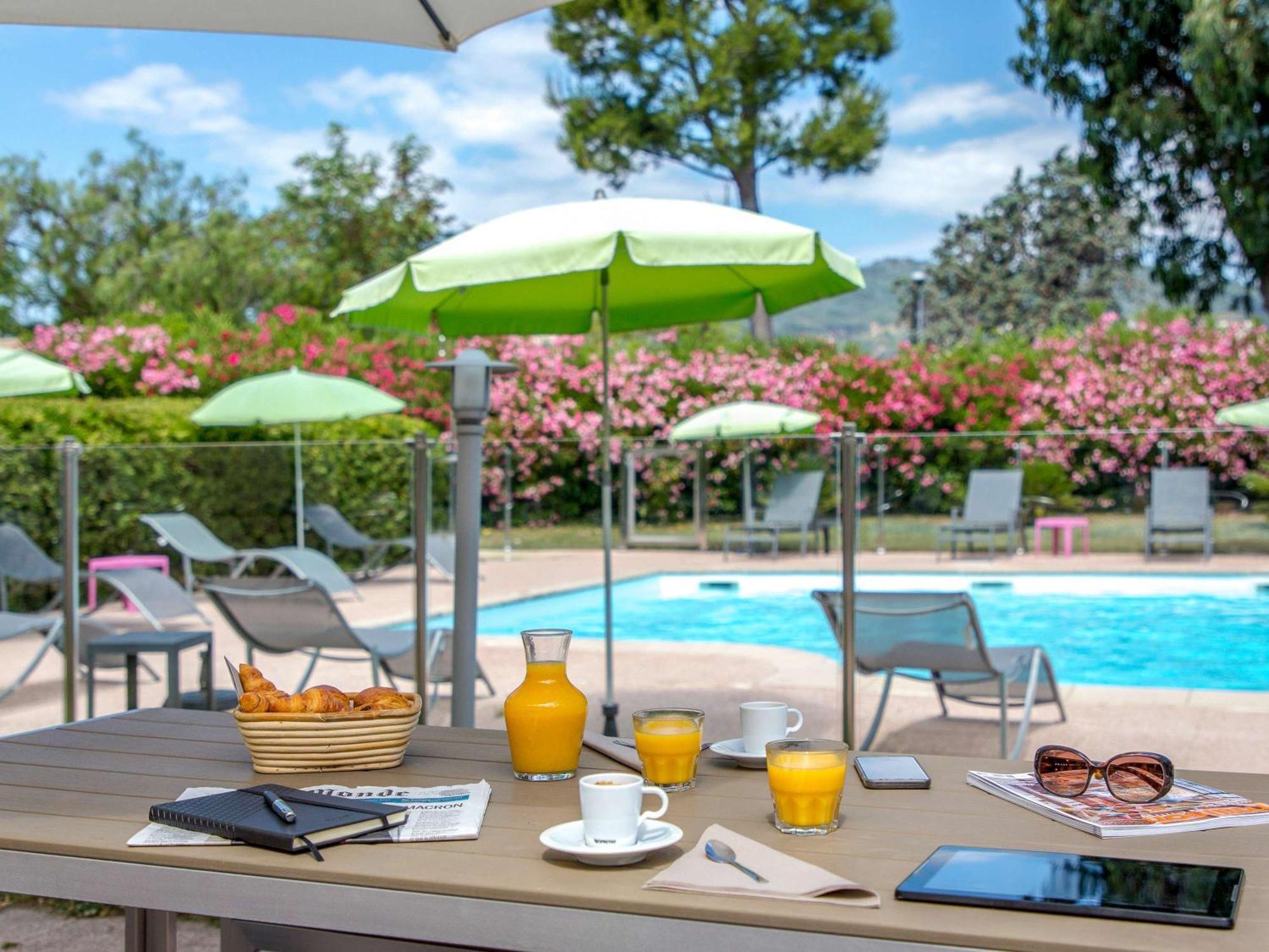 Mercure Cannes Mandelieu Екстериор снимка